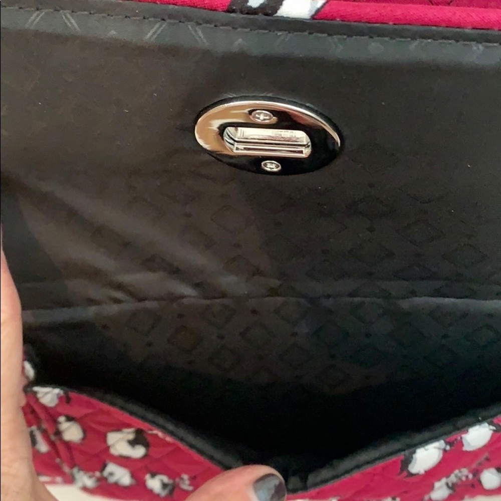 !LAST ONE! - Vera Bradley Turnlock Tote- Penguins - Picture 3 of 8